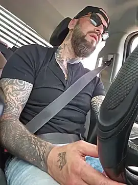 Stripchat Nude Webcam of Beardedtattood
