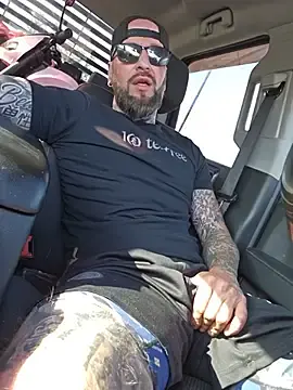Stripchat Sex Chat of Beardedtattood