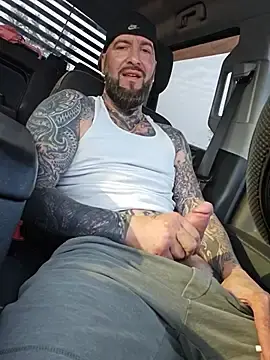 Stripchat Free Live Porn of Beardedtattood