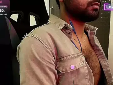 Stripchat Live Porn of SilverShade3