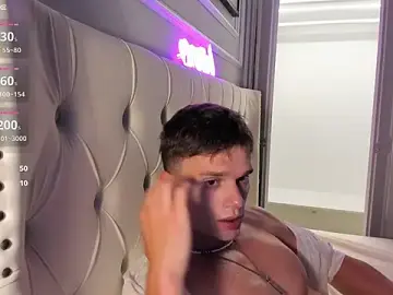 Stripchat Best Webcam of fresh_b1ood