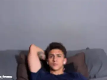 Stripchat Nude Webcam of salvatore_romanoo
