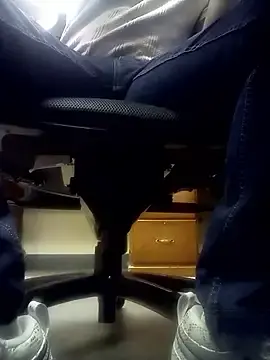 Stripchat Sex Cam of Kiahtruthhh