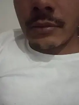 Stripchat Free Live Porn of Morenobzs