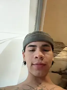 Stripchat Sex Cam of Mao_mdn