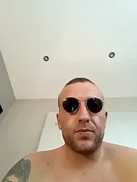Stripchat Adult Webcam of Tony88hgh