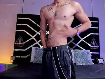 Stripchat Live Sex Cam of JayTaylorr