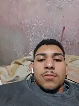 Stripchat Free Live Porn of andre_oliver2