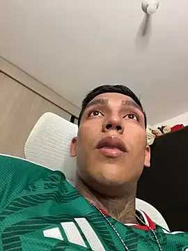 Stripchat Sex Cam of sendfer
