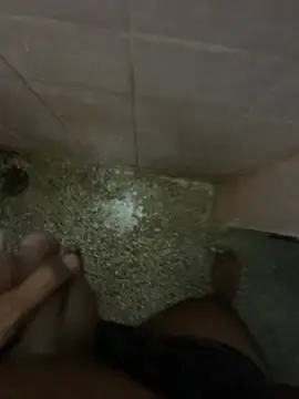 Stripchat Live Sex Cam of Theguyat12am