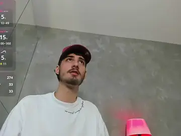 Stripchat Watch Live Sex Cams of Liam_Crown