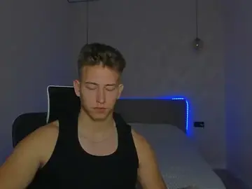 Stripchat Watch Live Sex Cams of find0m_master