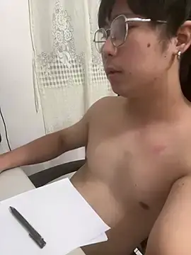 Stripchat Live Sex Cam of tw_boy520