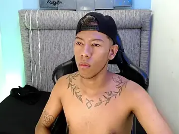 Stripchat Best live sex cam show of Taylerr_18