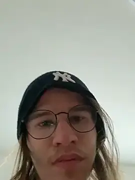 Stripchat Live Porn of YoungSebi