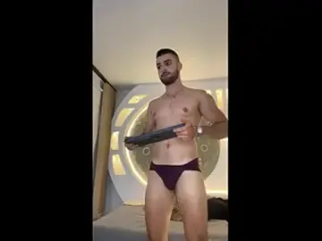 Stripchat Live Sex Cam of Apolo_lux1