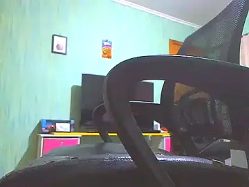 Stripchat Free Porn Cam of megaboy411