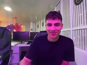 Stripchat Adult Webcam of AdrianRinaldi