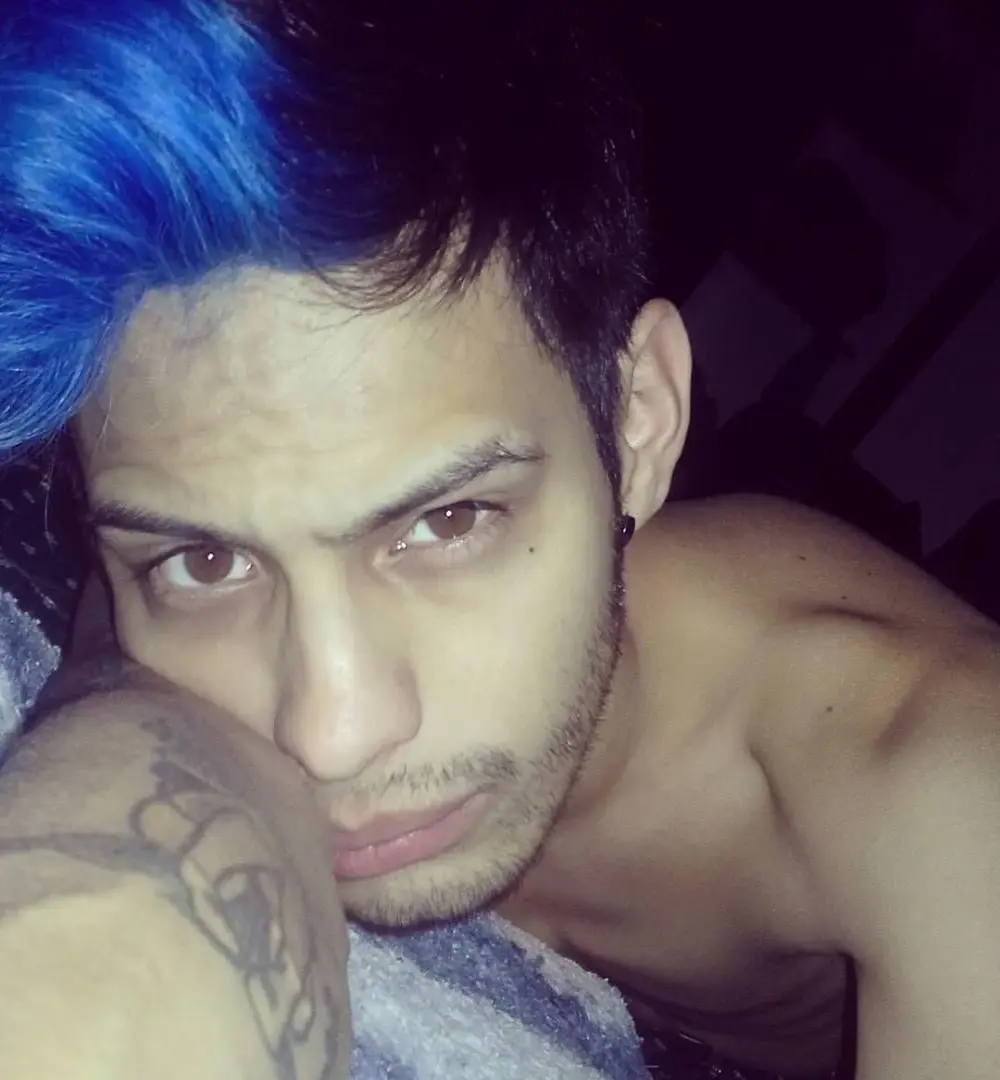 GrayHornyX