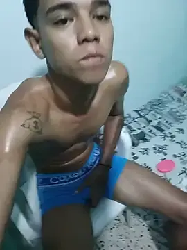 Stripchat Sex Cam of cute_boy_angelx18