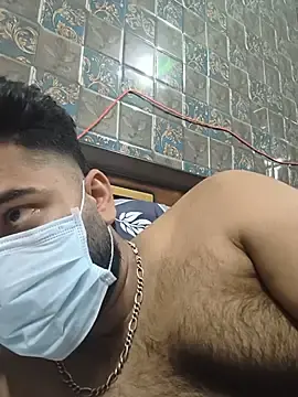 Stripchat Free Porn Cam of TNTBOSS01