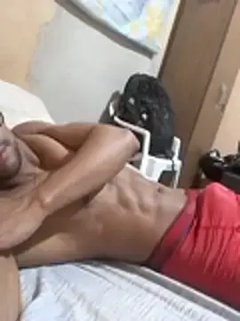 Stripchat Live Sex Cam of Gomesggc