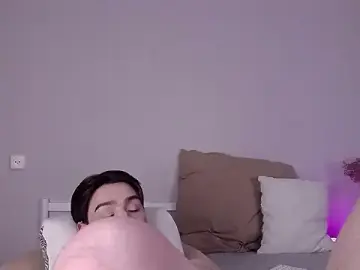 Stripchat Watch Live Sex Cams of RobbyCharming