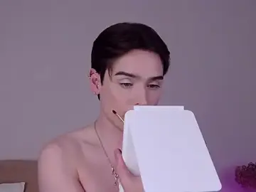Stripchat Watch Live Sex Cams of RobbyCharming