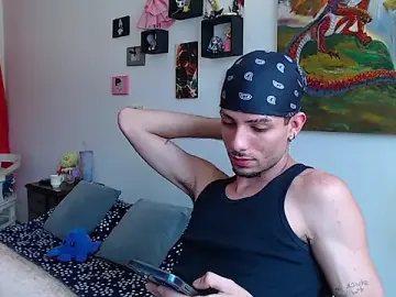 Stripchat Nude Webcam of ChrisUpland_