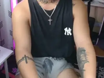 Stripchat Sex Chat of urhardfuckerAsiandaddy