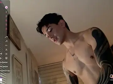 Stripchat Best Webcam of ivaaaan_