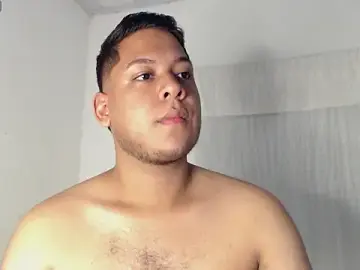 Stripchat Live Sex Cam of nicolas_cr1