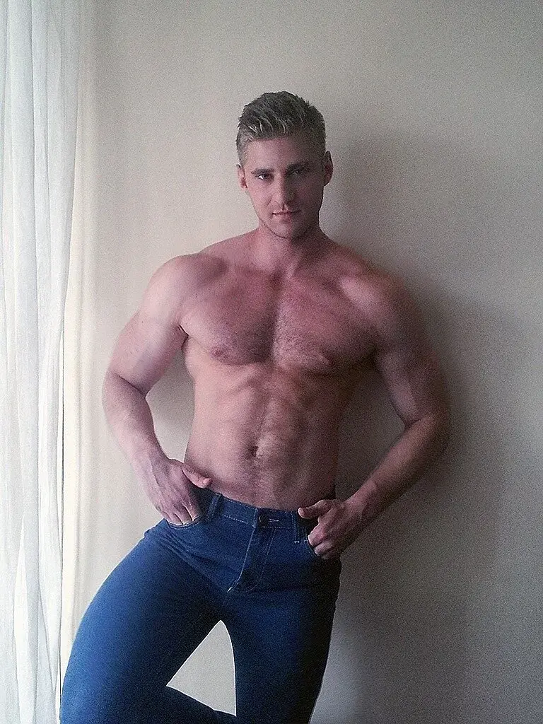 BLOND_GOD