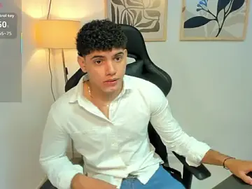 Stripchat Nude Webcam of justin_payn14