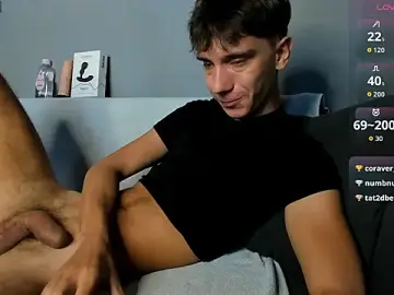 Stripchat Adult Webcam of Benny_Powell