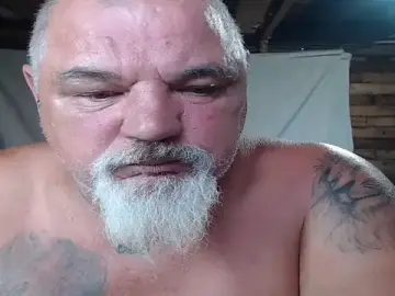 Stripchat Sex Cam of Newfiesausage1972