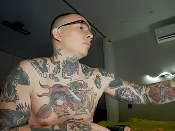 Stripchat Free Porn Cam of Tommy_cat