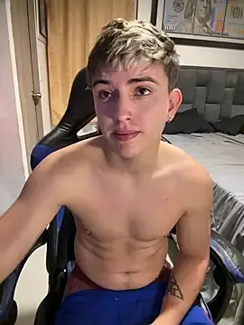 Stripchat Free Porn Cam of Lucas_Venom