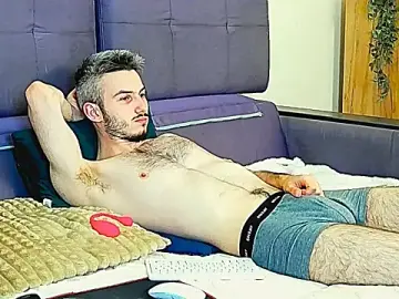 Stripchat Best live sex cam show of Magic_Storms