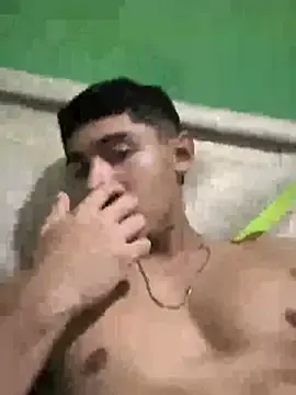 Stripchat Sex Cam of follladorr