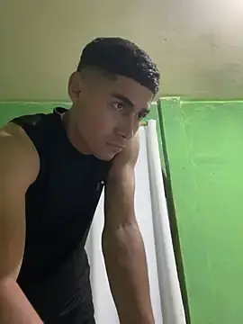 Stripchat Free Live Porn of follladorr