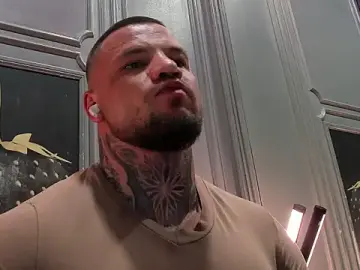 Stripchat Free Live Porn of OliverSport