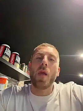 Stripchat Free Porn Cam of trainwithme