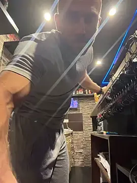Stripchat Live Sex of trainwithme