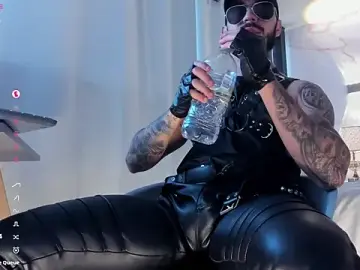 Stripchat Best live sex cam show of MarkWalker__