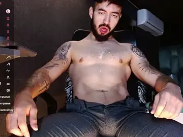 Stripchat Live Sex of MarkWalker__