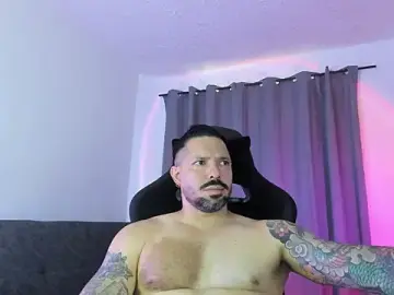 Stripchat Adult Webcams of Pierre_Vidal