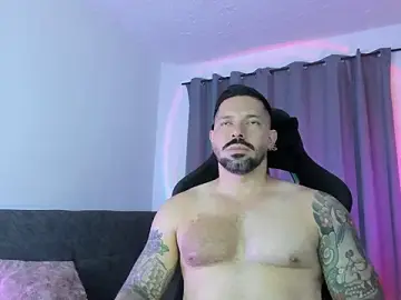 Stripchat Adult Webcams of Pierre_Vidal