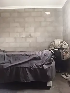 Stripchat Live Sex Cam of HungryCork