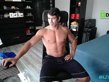 Stripchat Free Live Porn of latinoo23bom